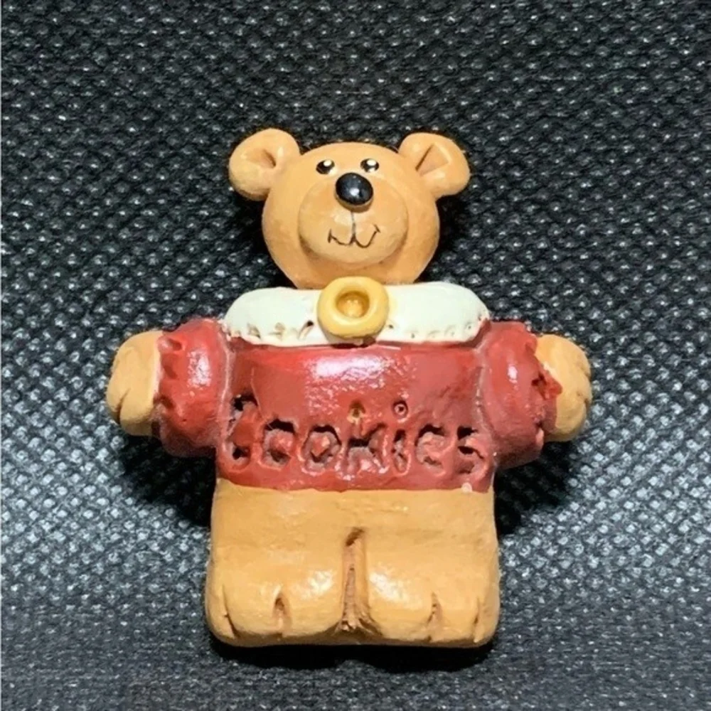 Vintage Cookies Bear Teddy Metal Resin Brooch Pin Brown White Red 1.25